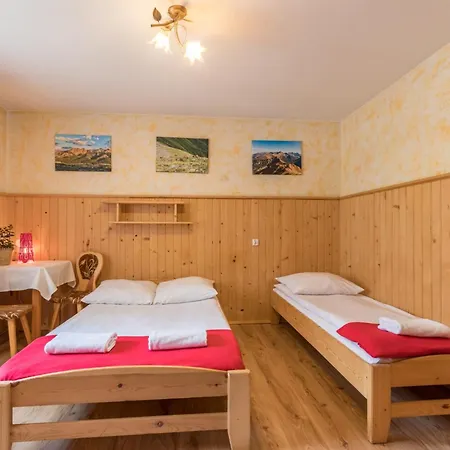 Bed & Breakfast Gosciniec Nad Potokiem Ciche Male