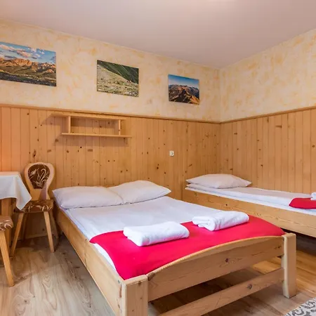 Gosciniec Nad Potokiem Panzió Ciche Małe
