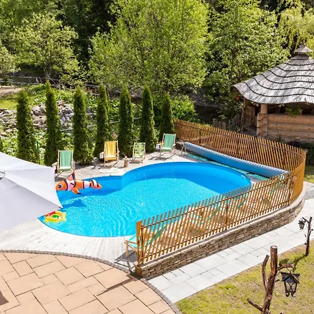 Gosciniec Nad Potokiem Panzió 3*