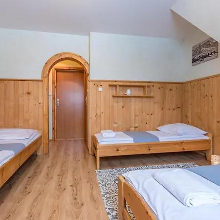 Gosciniec Nad Potokiem Panzió 3*